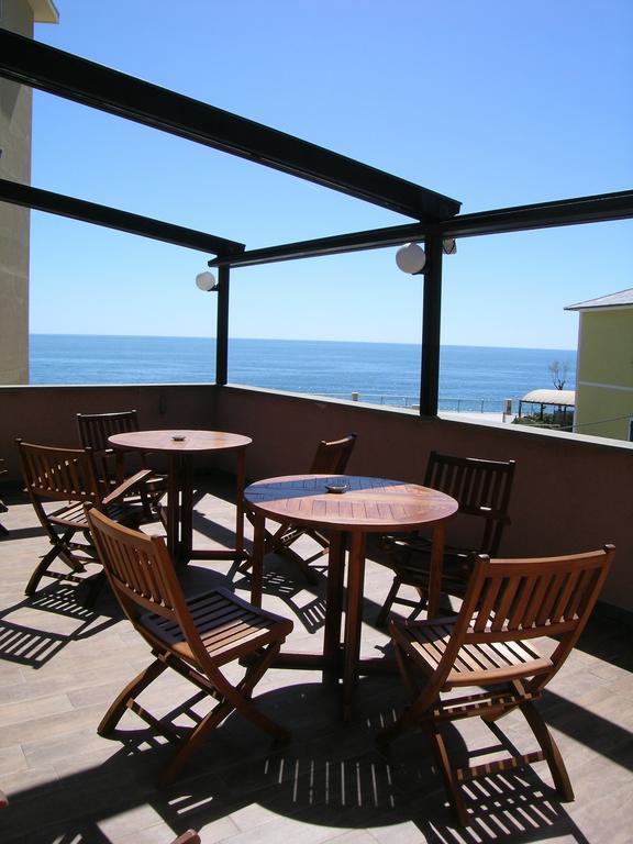 Albergo La Marina B&B Deiva Marina Exterior foto